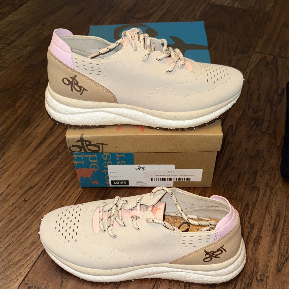 OTBT Free Rosette - light tan and Pink Women's Sneakers size 8.5 - NEW